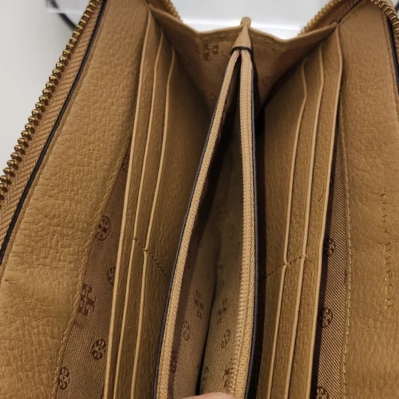 Tory Burch Harper Continental Zip Wallet - Picture 8 of 11